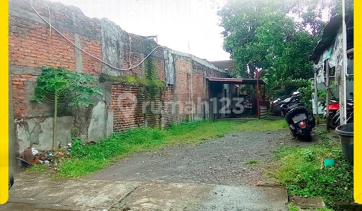 Land for Sale, Ready to Build in Dense Cemani Grogol Area Land for Sale, Ready to Build in Dense Cemani Grogol Area