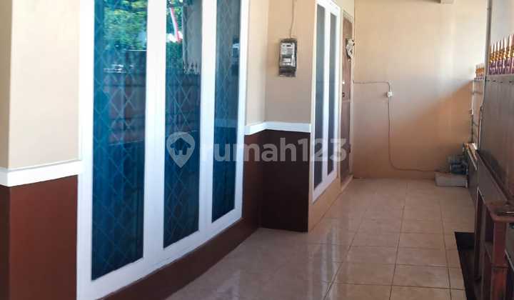 Dijual/Disewakan Rumah 2 Lantai Semi-Furnished di Kawasan Elit Fajar Indah 2