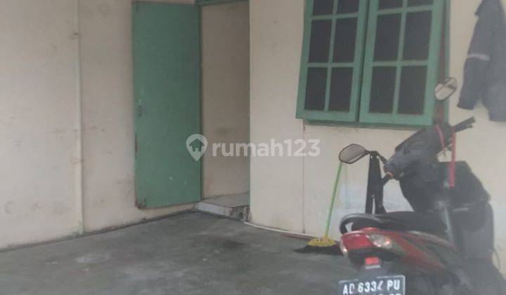 Dijual Rumah Lama di Perumahan Gedangan, Solo Baru 2