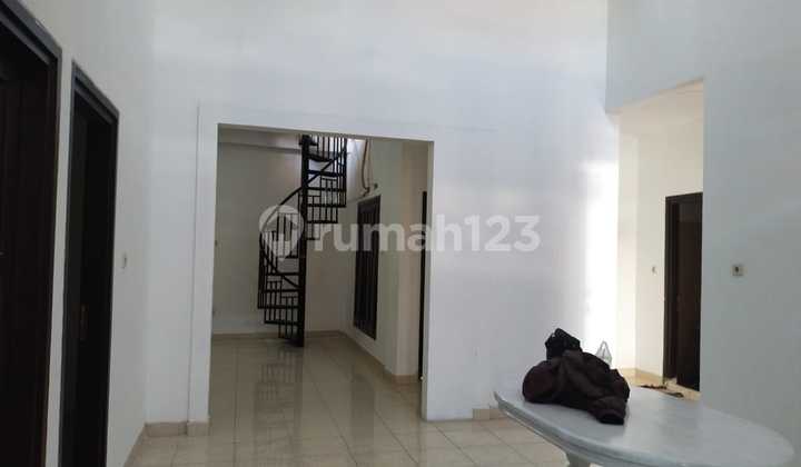 Rumah Modern 2 Lantai di Cluster Banyu Biru Colomadu, Karanganyar 2