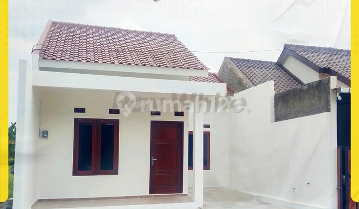 Affordable New House in Meger Housing, Ceper, Strategic Location 1