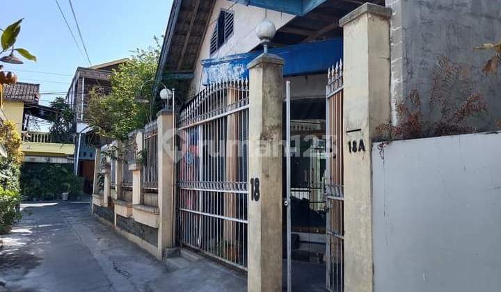 Spacious Yard House (300M²) at Strategic Location Jl. Jaya Wijaya, Mojosongo, Jebres 2