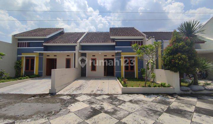 Dijual Rumah Baru 200m dari Pasar Bekonang, Sukoharjo, Perumahan One Gate 1