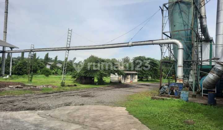 4.1 m² Factory in Batang Furnished