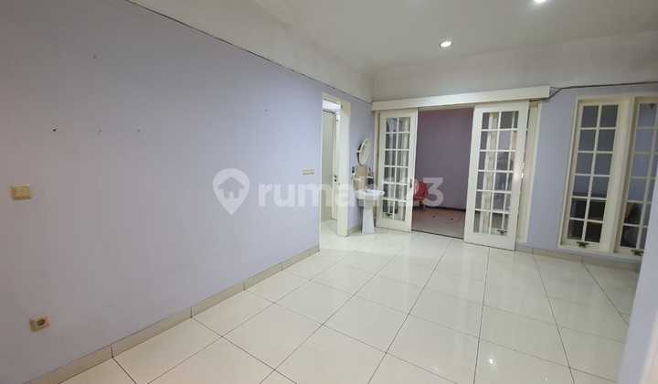 Semi-Furnished House for Rent in Riviera Garden Kelapa Gading 2