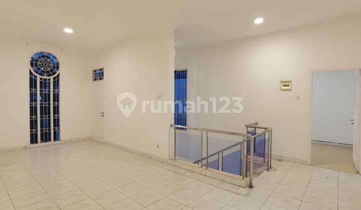 Nice 2-Story Rental House Villa Permata Gading Kelapa Gading Nice 2-Story Rental House Villa Permata Gading Kelapa Gading