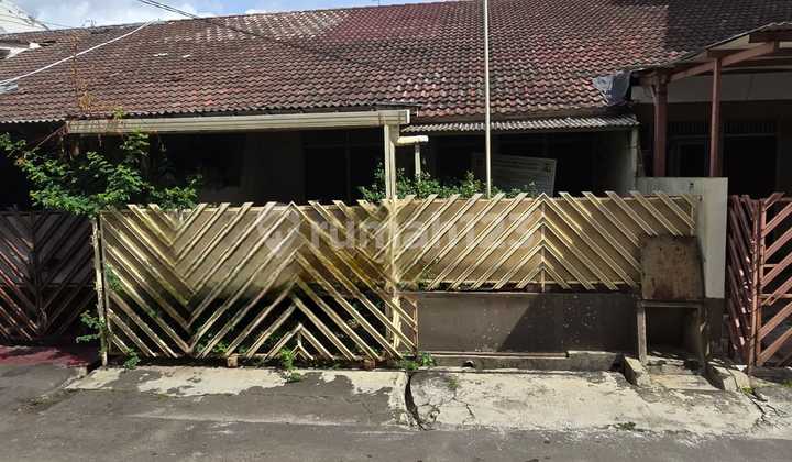 Cheap Old House Ready for Renovation in Kelapa Nias, Kelapa Gading