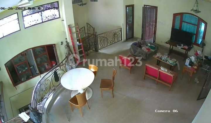 Dijual Rumah Di Jl Kayu Putih Selatan, Pulomas Luas + Kolam Renang