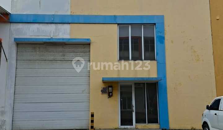 Warehouse for Rent Green Sedayi Bizpark Cakung. 2 Units Available.