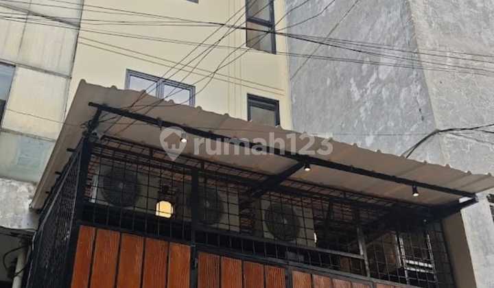 FOR SALE Fully Furnished Boarding House in Strategic Location, Tambora, Jakarta FOR SALE Fully Furnished Boarding House in Strategic Location, Tambora, Jakarta