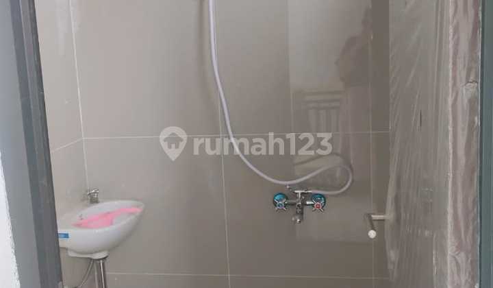 For Rent IDR 40M/Year - Minimalist Modern Two-Story House in Panjibuwono Casablanca Cluster