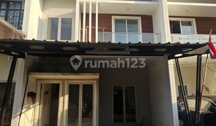 Rumah 2 Lantai Di Grandwest Bekasi Utara Rumah 2 Lantai Di Grandwest Bekasi Utara