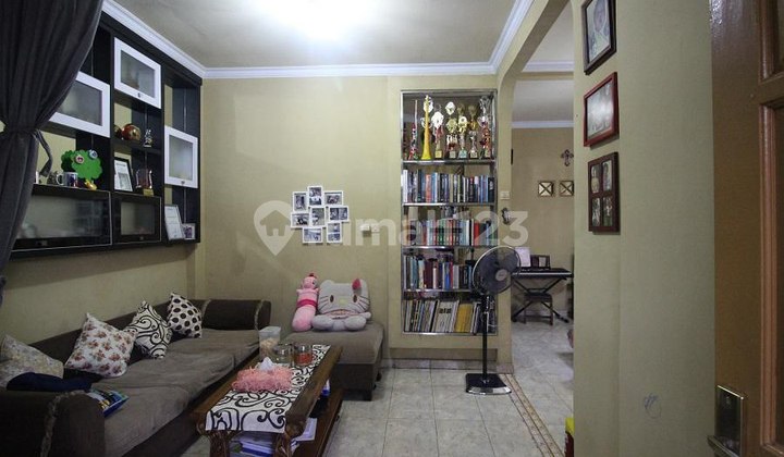 Rumah 2 Lantai di Puri Gading Jati Melati Pondok Melati, Bekasi Rumah 2 Lantai di Puri Gading Jati Melati Pondok Melati, Bekasi