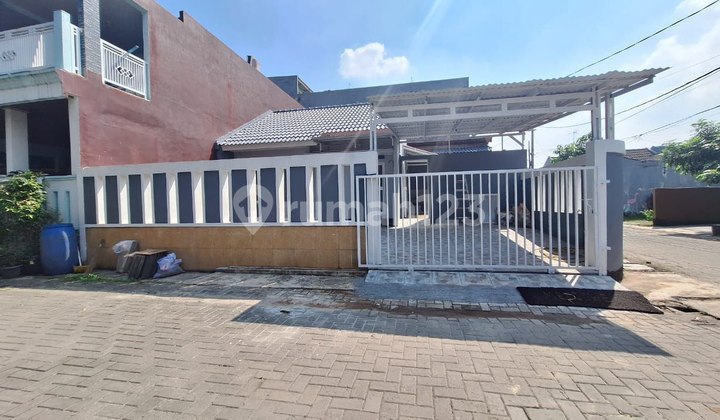 Rumah Hoek Taman Jatisari Permai Jatiasih Bekasi Selatan Rumah Hoek Taman Jatisari Permai Jatiasih Bekasi Selatan