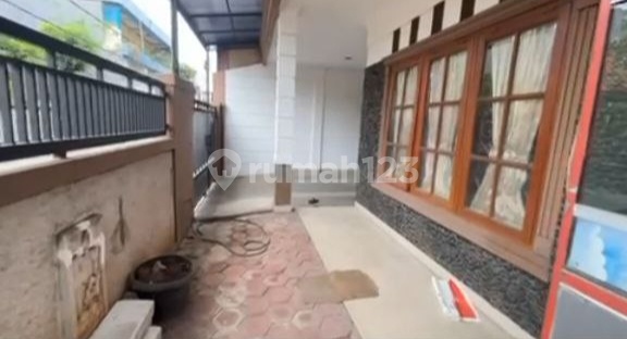 Minimalist House in West Bekasi New City 2