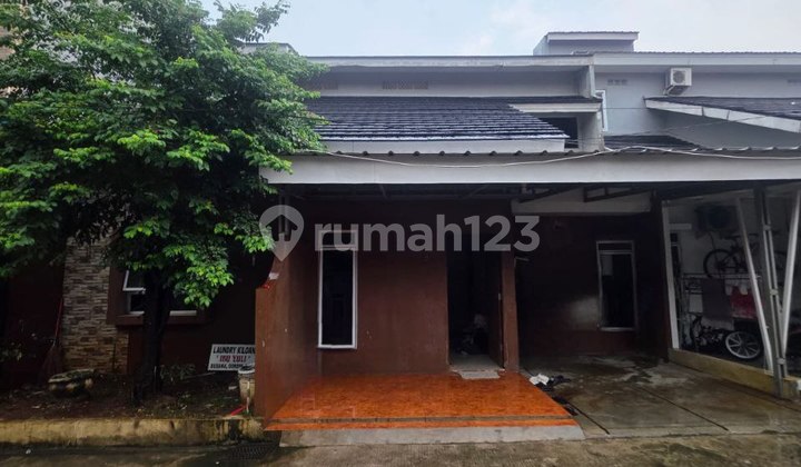 Two-Story House in a Cluster in West Bintara, Bekasi