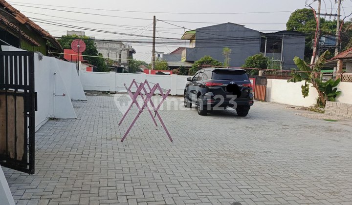 Very Strategic House on the Side of the Main Road, Depok Area 2