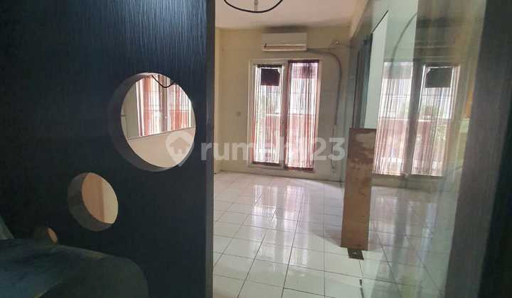 Apartemen 2 B R di Center Point Bekasi Kota