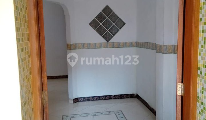 Rumah 2 1/2 Lantai Di Pondok Kelapa Jakarta Timur 2