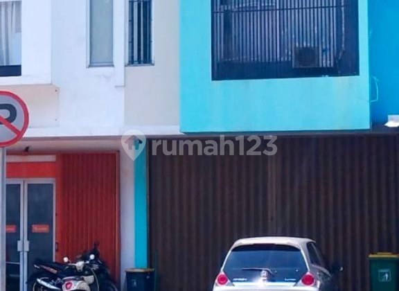 Luxury Fully Furnished Shop House in East Jakarta Metland Luxury Fully Furnished Shop House in East Jakarta Metland