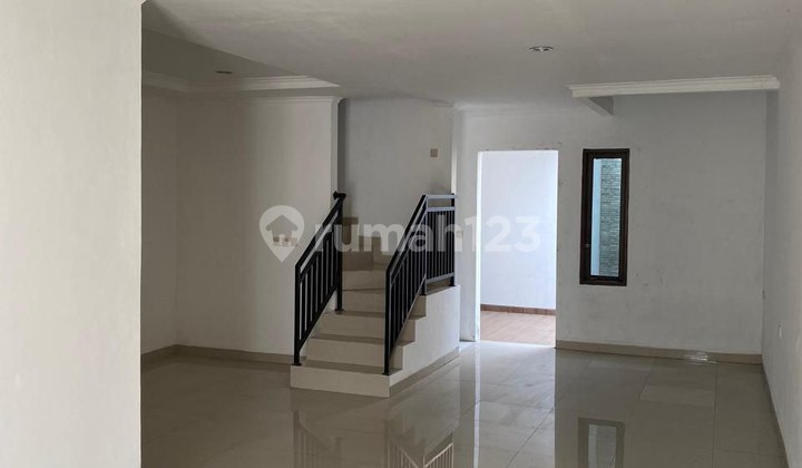 Disewakan Rumah 2 Lantai Di Harapan Indah Bekasi 2