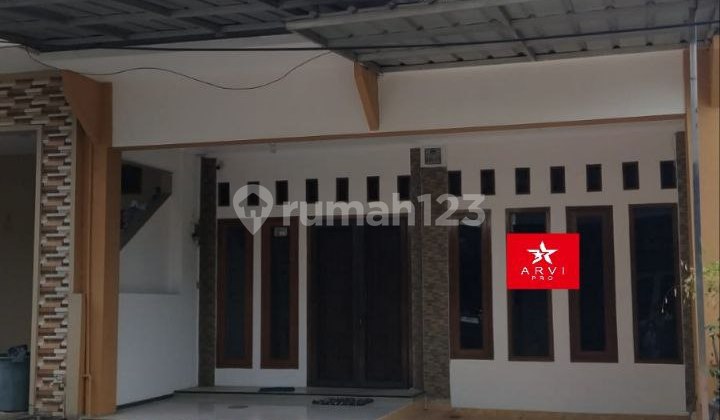 Semi-Furnished 2.5-Story House in Mutiara Baru Cluster, Bekasi Semi-Furnished 2.5-Story House in Mutiara Baru Cluster, Bekasi