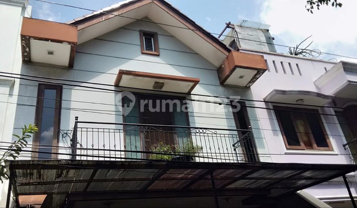3-Story House in Rawamangun, East Jakarta