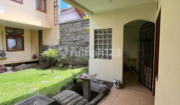 Well-Maintained House on Main Road Setraduta Raya 2