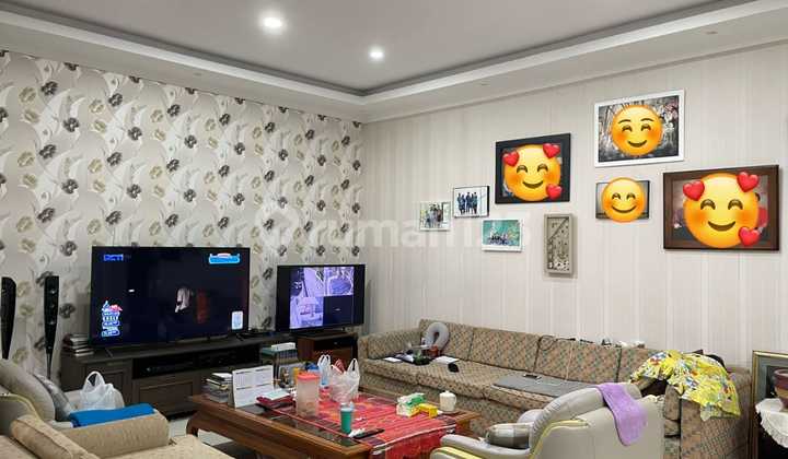 Rumah Modern Minimalis Terawat Cigadung Dekat Dago