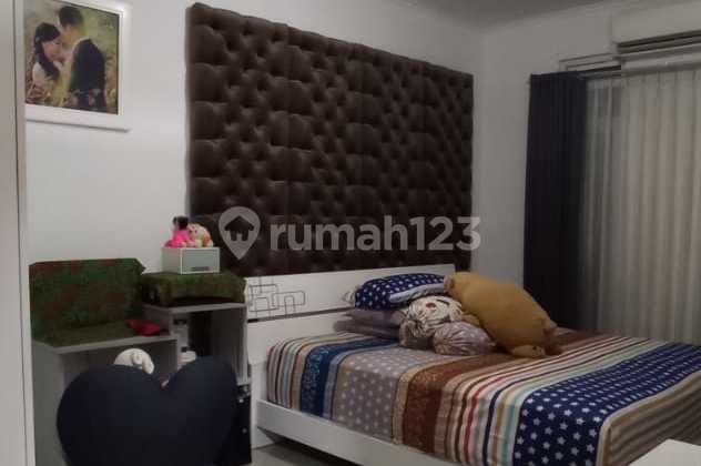 Rumah Tinggal 1,5 Lt...di Taman Holis Indah 2