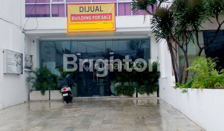 di JUAL Commercial Building 3 Lantai lokasi Kerobokan 1