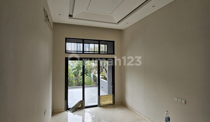 For Sale Luxury Hook House in GIARDINA Cluster - Foresta 2