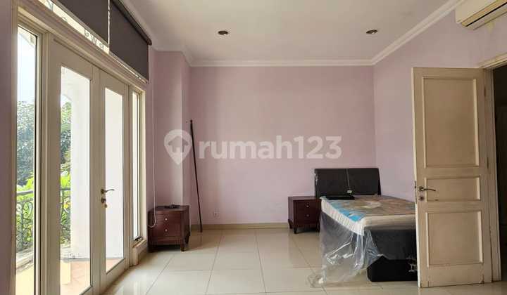 Turun Harga Dijual Rumah di Cluster Emerald PHG Gading Serpong 2