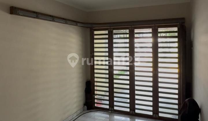 Turun Harga Rumah Siap Huni di Emerald Bintaro 2