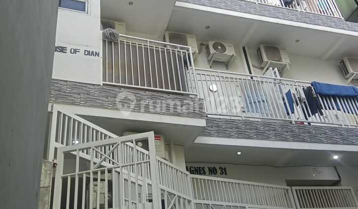 Dijual Rumah Kost 16 Pintu di Jl Alpukat Jakarta Barat