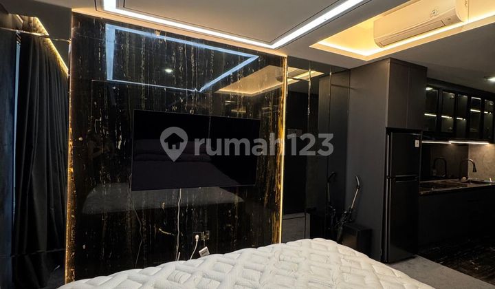 Dijual Apartment Full Marmer Furnished di Collins Boulevard Dijual Apartment Full Marmer Furnished di Collins Boulevard