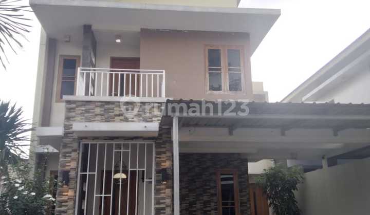 A176 - Rumah Mewah 2 Lantai Full Furnish Dekat Stadion Maguwo 1