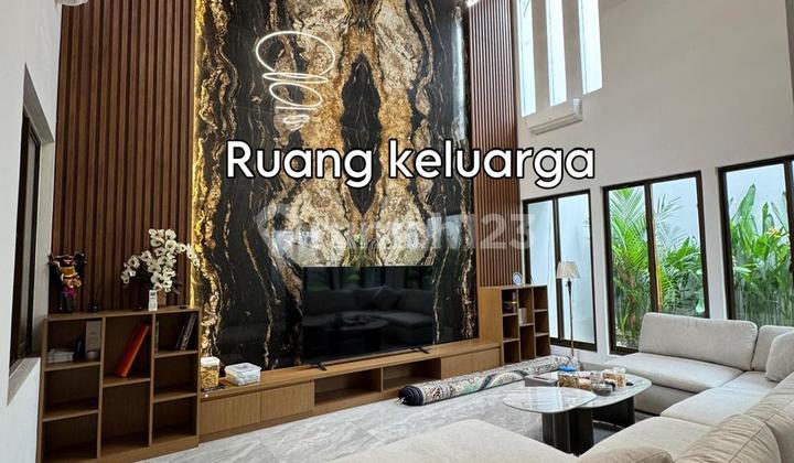 RUMAH MEWAH FULL FURNISH SIAP HUNI LOKASI STRATEGIS DI THE GREEN RUMAH MEWAH FULL FURNISH SIAP HUNI LOKASI STRATEGIS DI THE GREEN