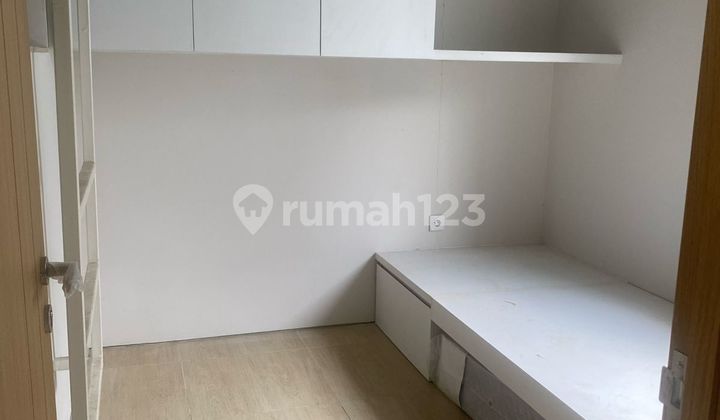 Beautiful 3.5-Story Fully Furnished Ready-to-Occupy Home in BSD Greenwich 2