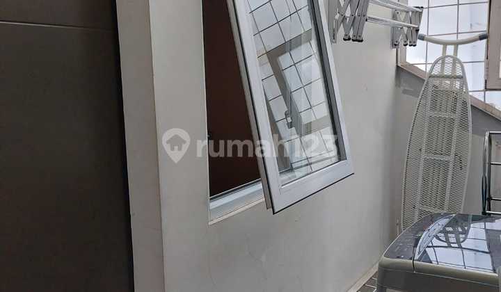 RUMAH CANTIK LOKASI STRATEGIS TINGGAL ANGKAT KOPER DIALEGRIA BSD 2