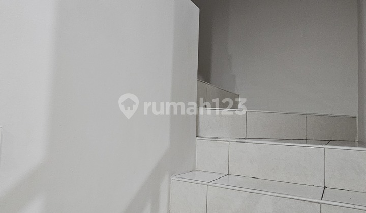 RUMAH BAGUS SIAP HUNI LOKASI STRATEGIS DI BSD CITY 2