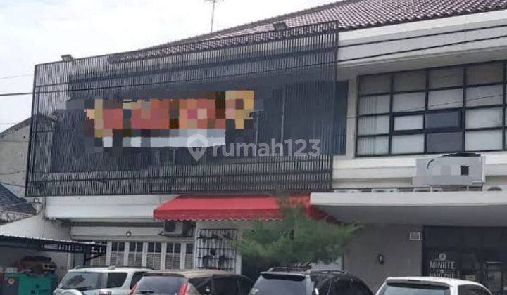 Bangunan Stand Alone Disewakan. Kantor. Pinggir Jalan Parkir Banyak 1