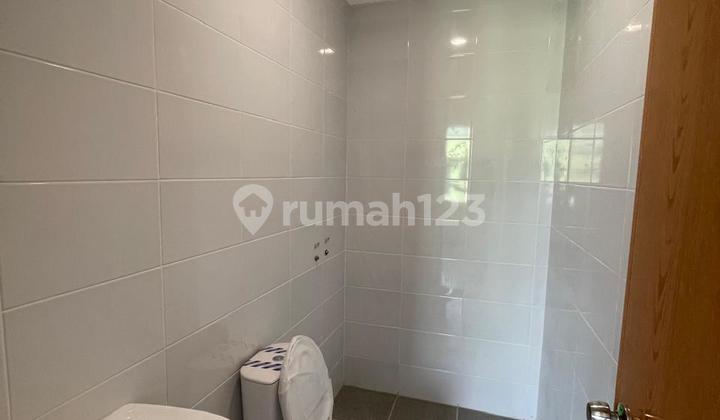 Rumah Bagus Minimalis SHM Pondok Cabe, Tangerang 2