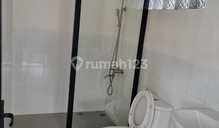 Rumah Baru Minimalis 2 lantai di Margahayu Raya, dekat Metro dan MIM 2