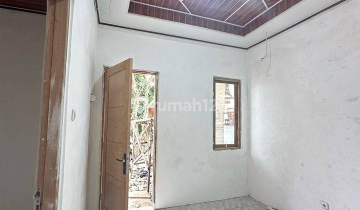 Rumah 2 Kamar Nyaman dan baru direnovasi di Cibiru~ Lippo Cikarang 1