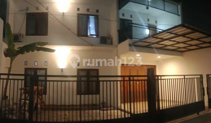 Rumah Tinggal Bonus Kos- Kosan Kebun Jeruk