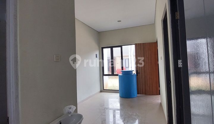 Ready-to-Occupy Mutira Gading City House 2