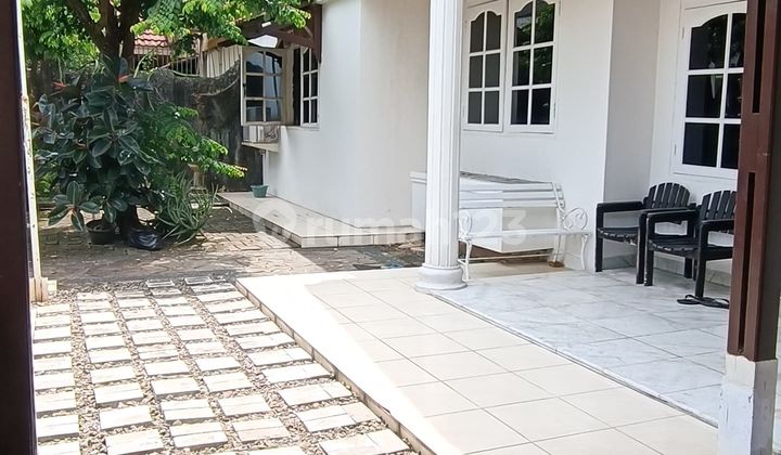 House Near Binus Kemanggisan Campus, West Jakarta House Near Binus Kemanggisan Campus, West Jakarta