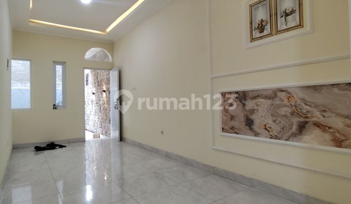 Rumah Bangunan Baru 2 Lt Kramat Jati Jakarta Timur 2