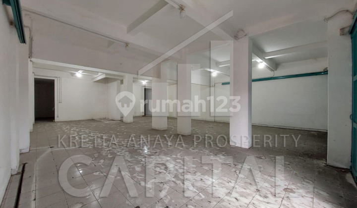For Rent: Rendeng Main Road Shop House on Jend. Sudirman Street 1